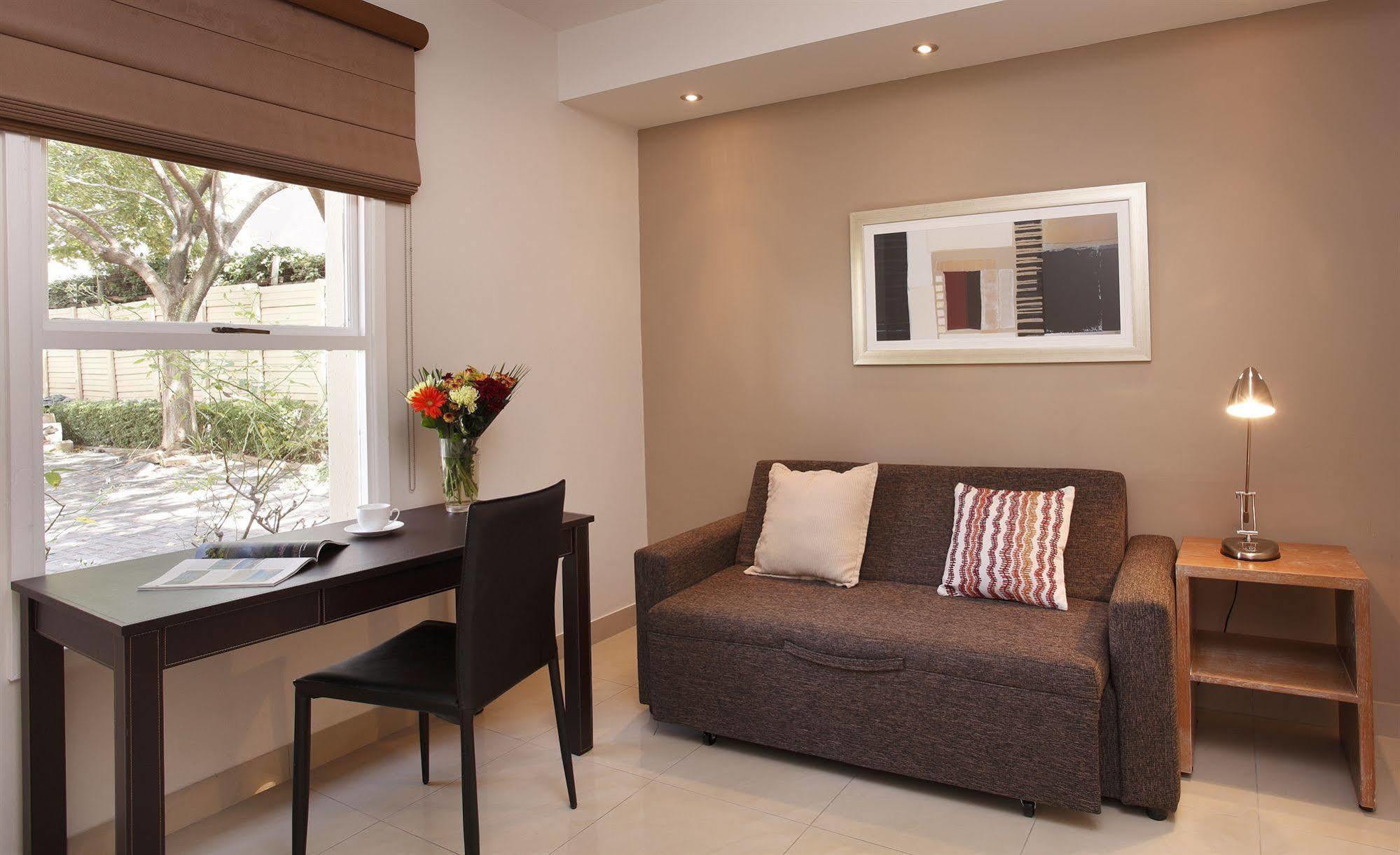 The Capital Villa Sandton Ngoại thất bức ảnh